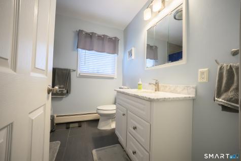 15 Farnam Hill Bethel CT 06801