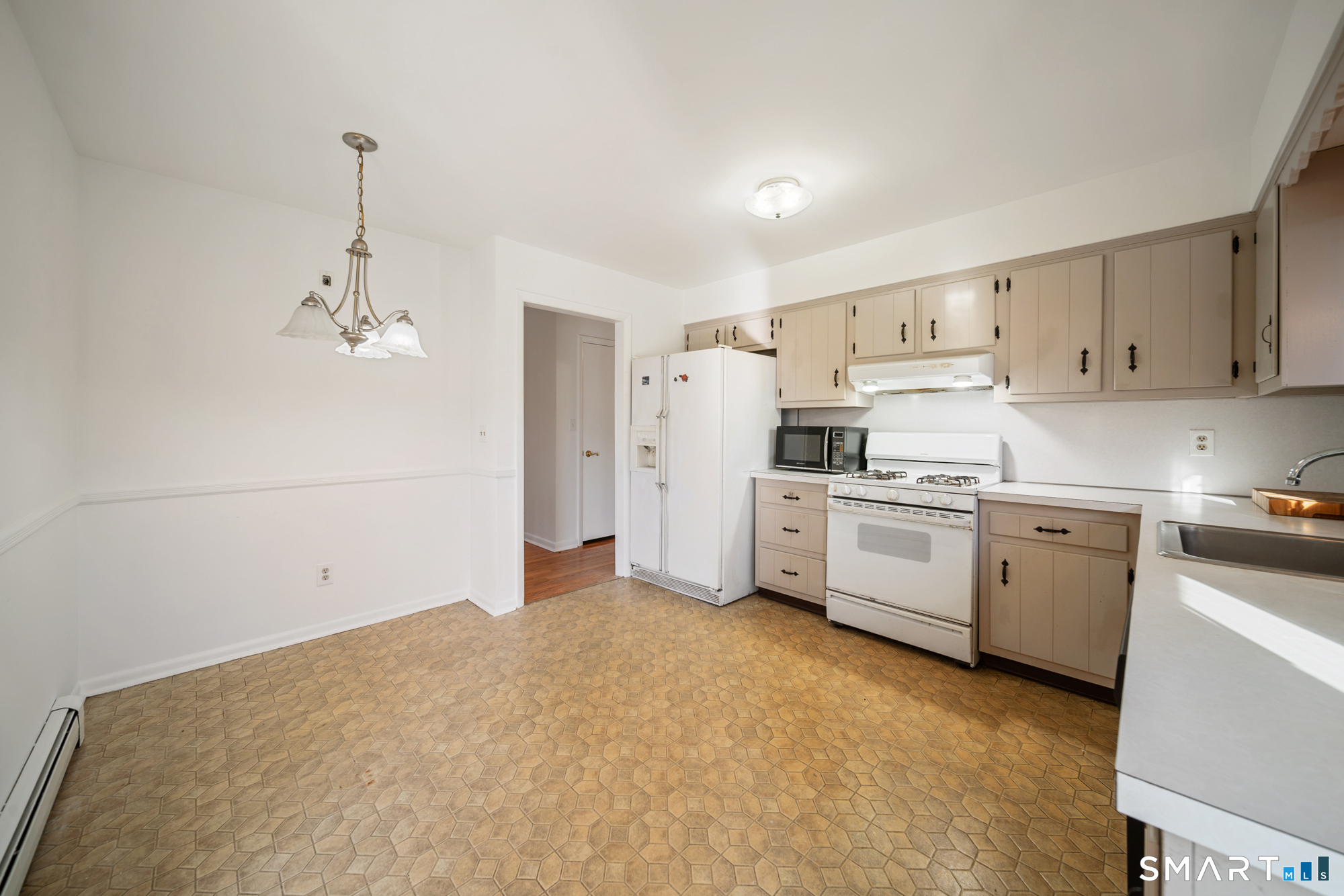 85 Bear Paw Road Stratford CT 06614