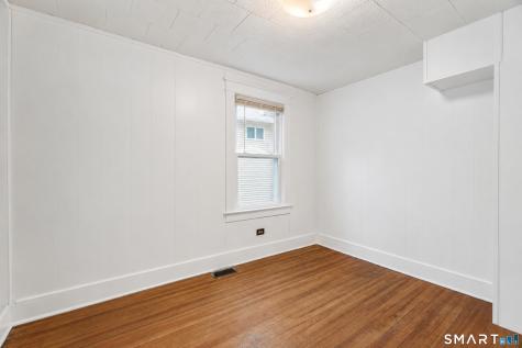 285 Niantic River Road Waterford CT 06385