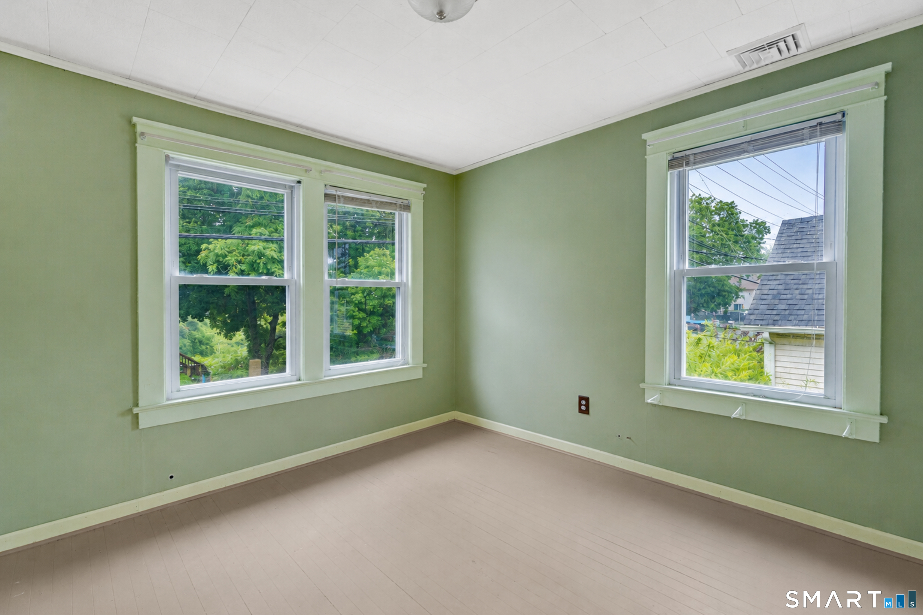 285 Niantic River Road Waterford CT 06385