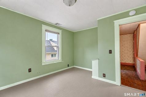 285 Niantic River Road Waterford CT 06385