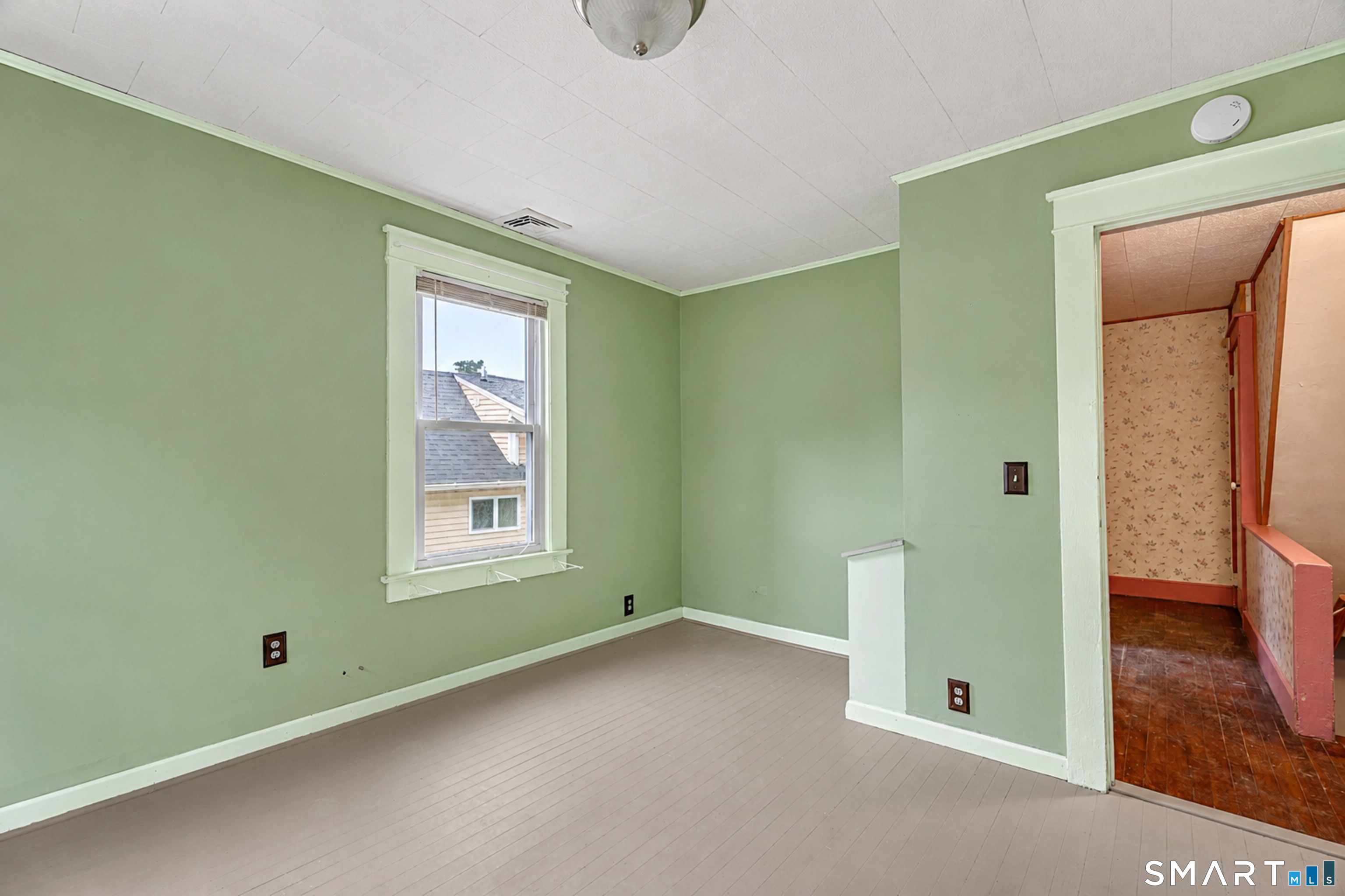 285 Niantic River Road Waterford CT 06385