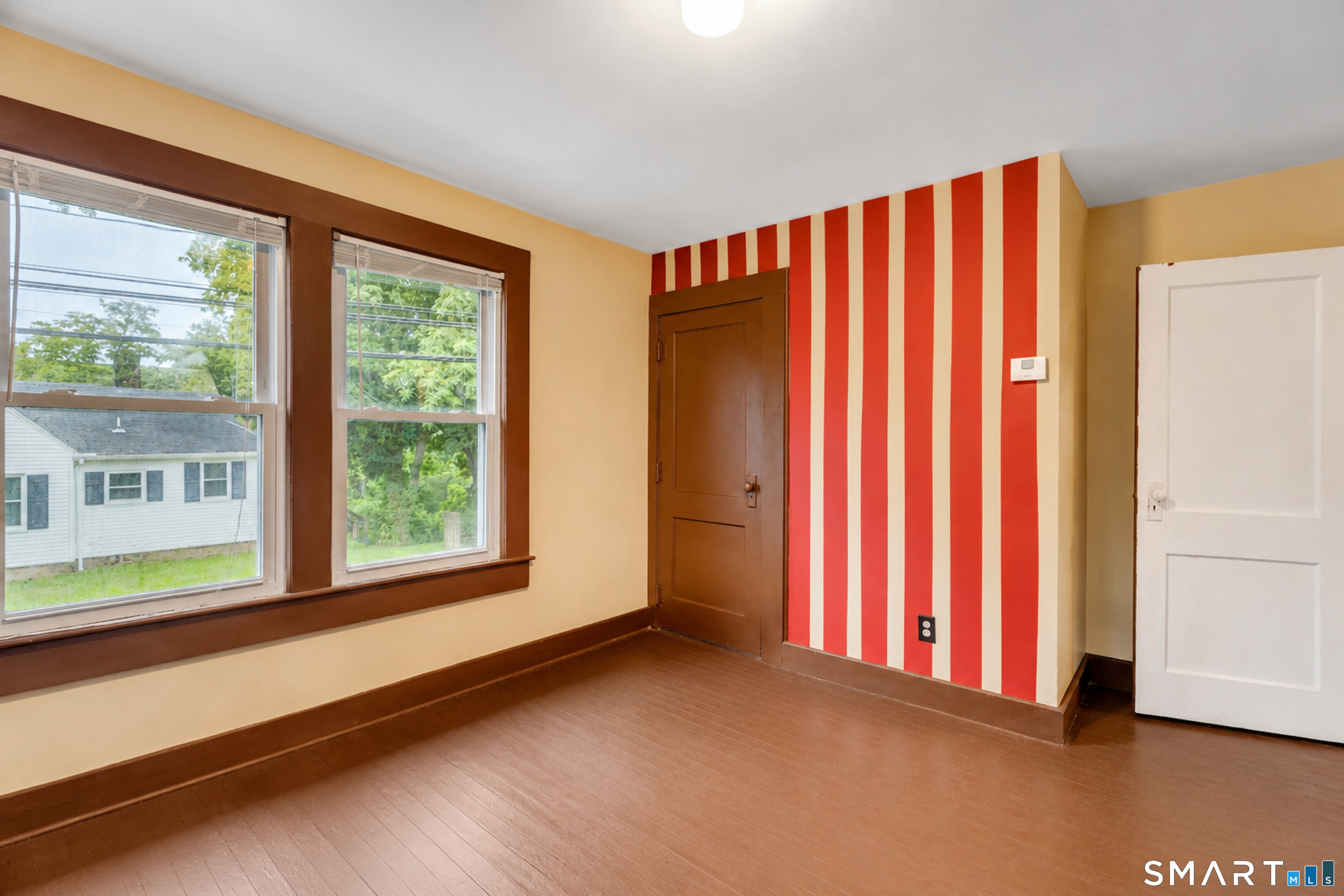 285 Niantic River Road Waterford CT 06385