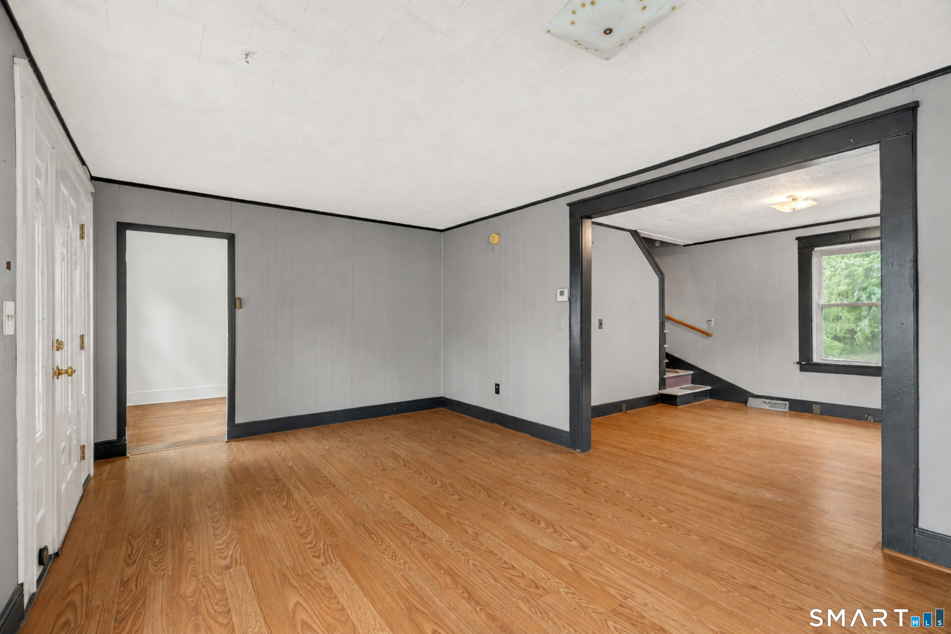 285 Niantic River Road Waterford CT 06385