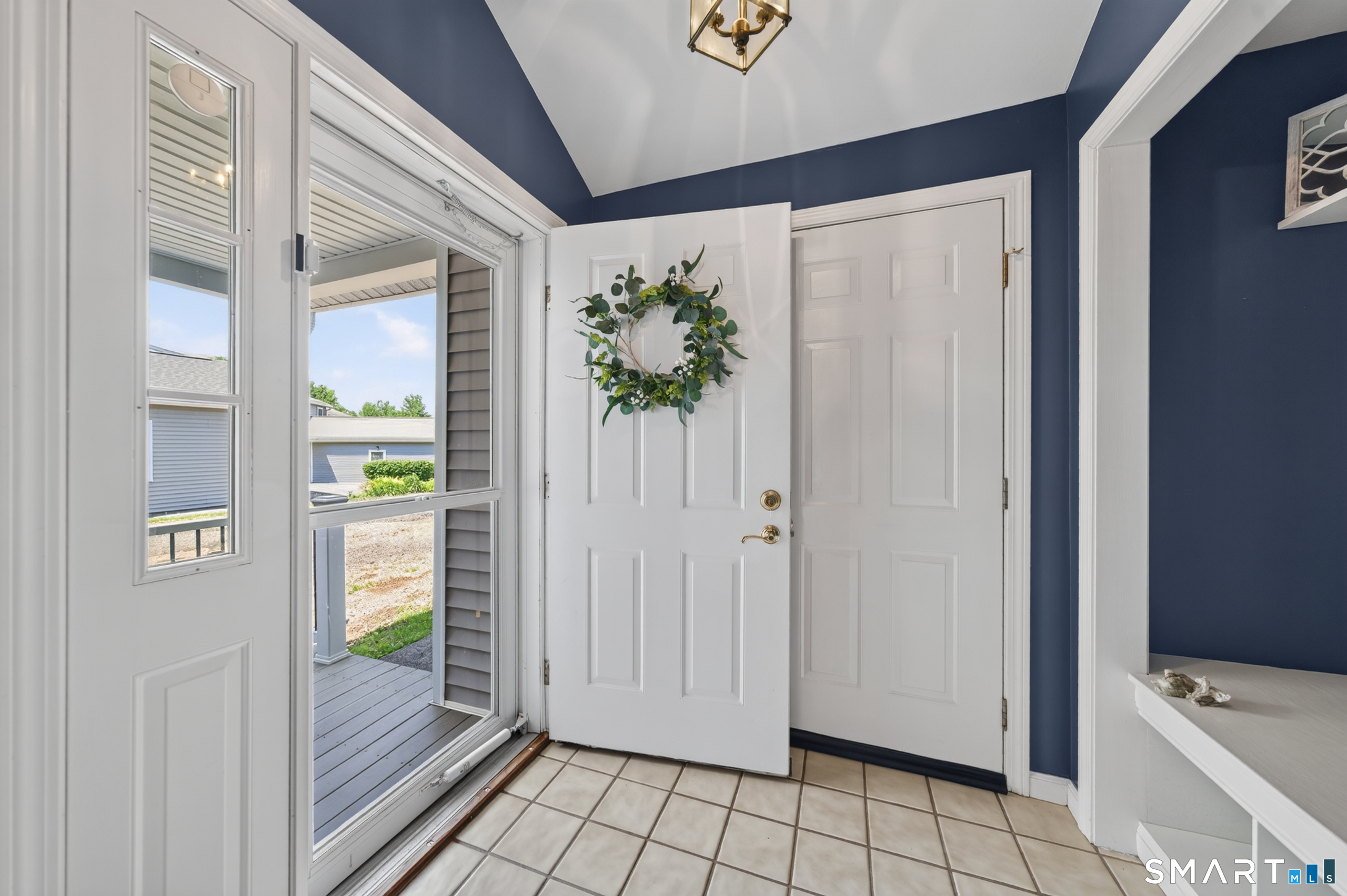 835-#E Long Hill Road Middletown CT 06457