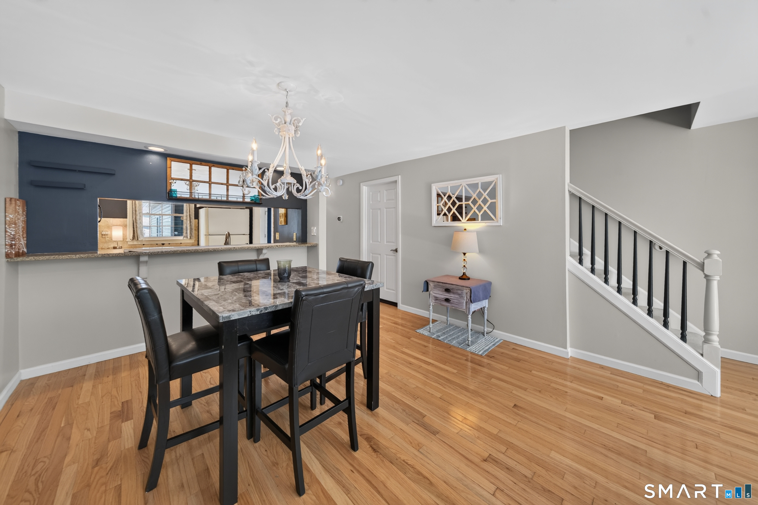 835-#E Long Hill Road Middletown CT 06457