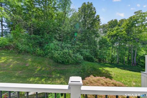 835-#E Long Hill Road Middletown CT 06457