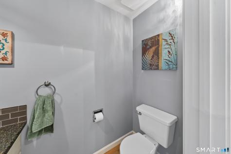 835-#E Long Hill Road Middletown CT 06457
