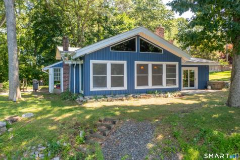 38 Pattagansett Drive East Lyme CT 06333