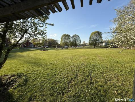 61 Crane Road Ellington CT 06029