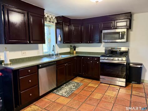 61 Crane Road Ellington CT 06029