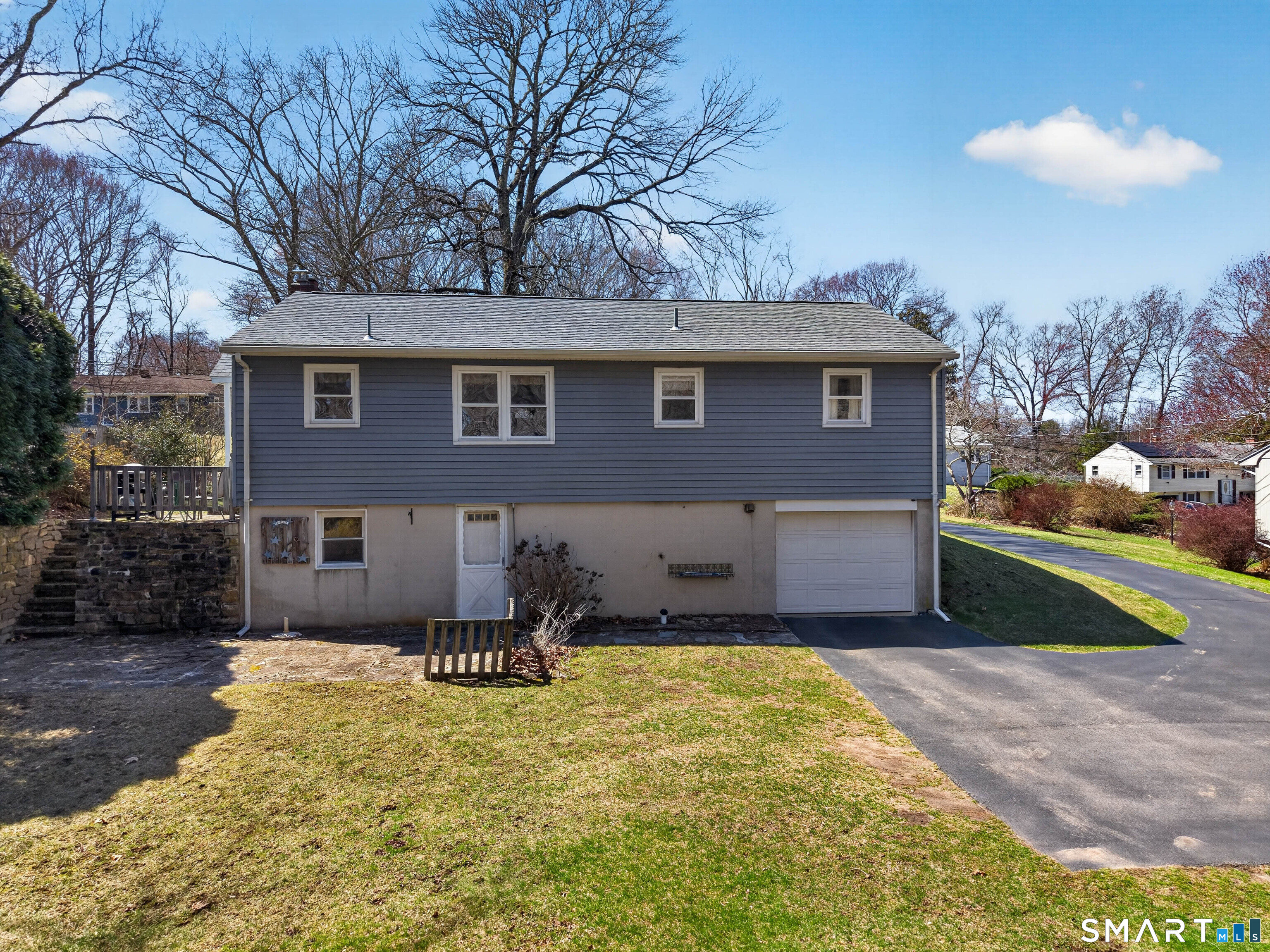 127 Pollys Lane Montville CT 06382