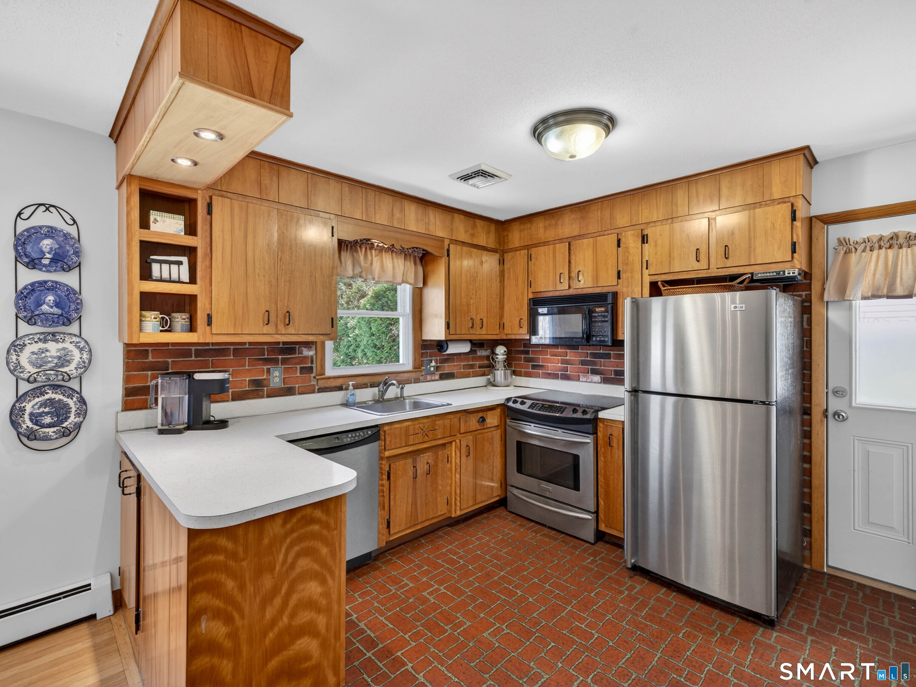 127 Pollys Lane Montville CT 06382