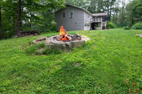 16 Skidmore Lane Newtown CT 06482