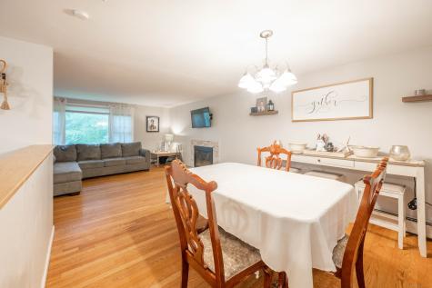 16 Skidmore Lane Newtown CT 06482