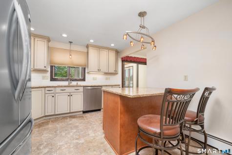 49 School House Road Wallingford CT 06492