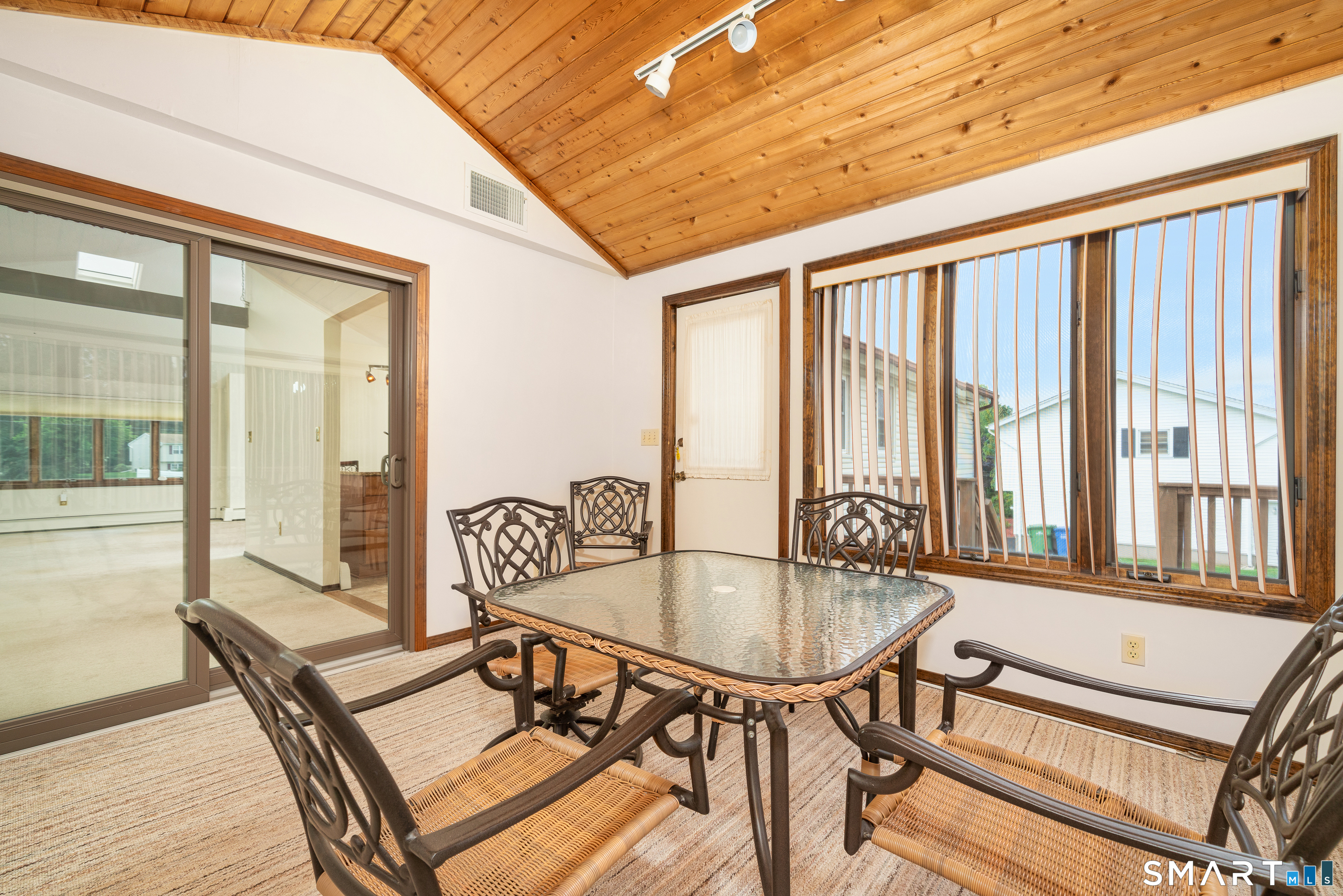 49 School House Road Wallingford CT 06492