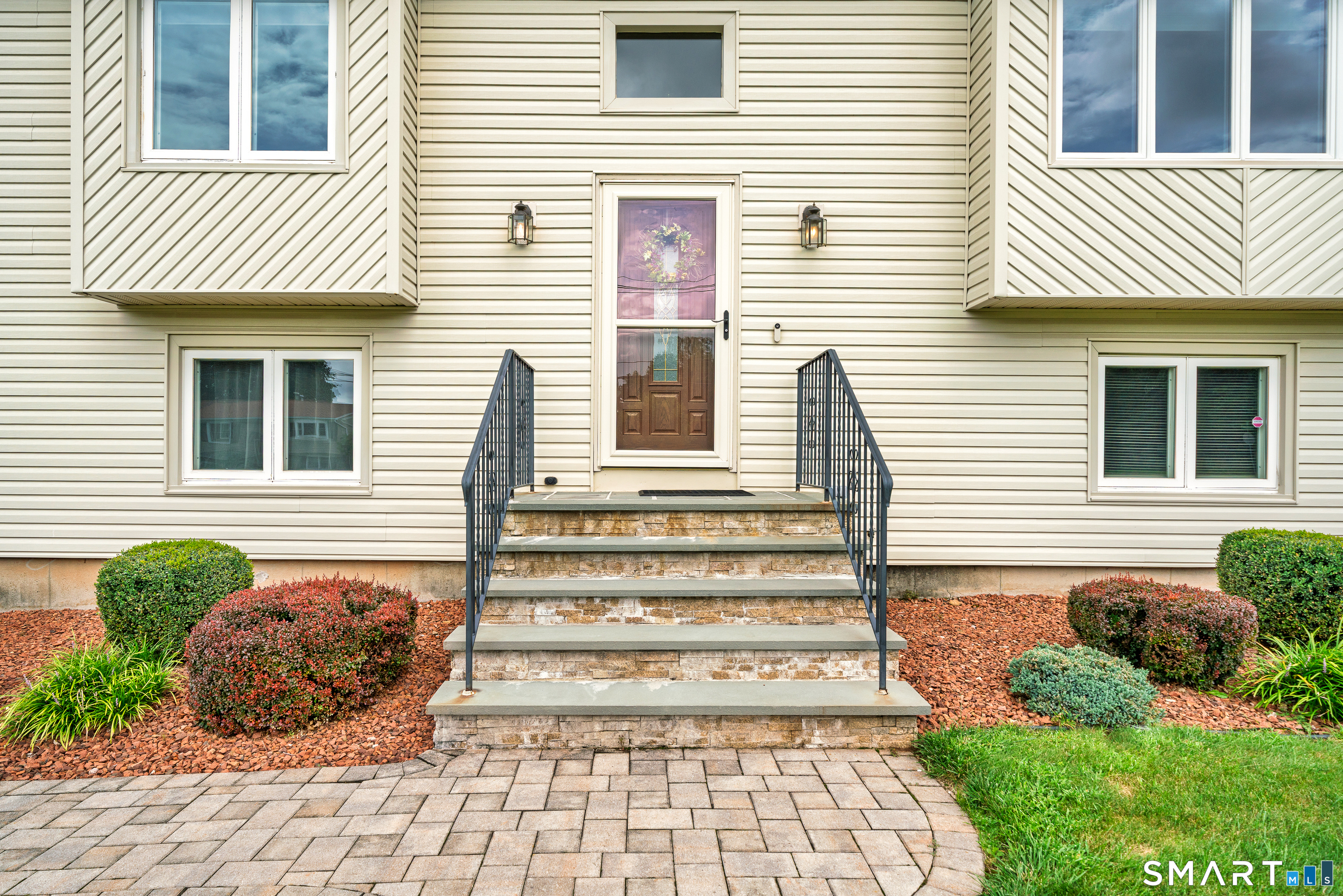 49 School House Road Wallingford CT 06492