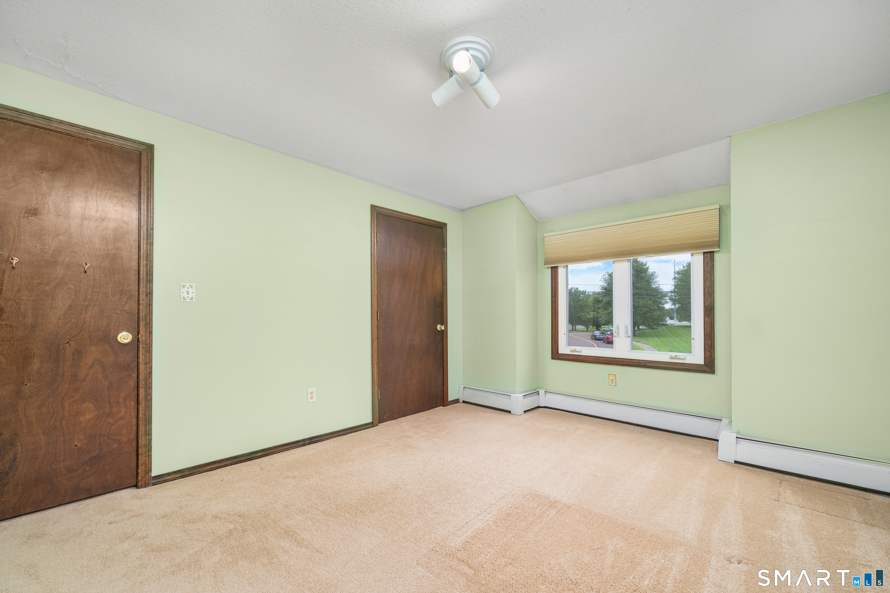 49 School House Road Wallingford CT 06492