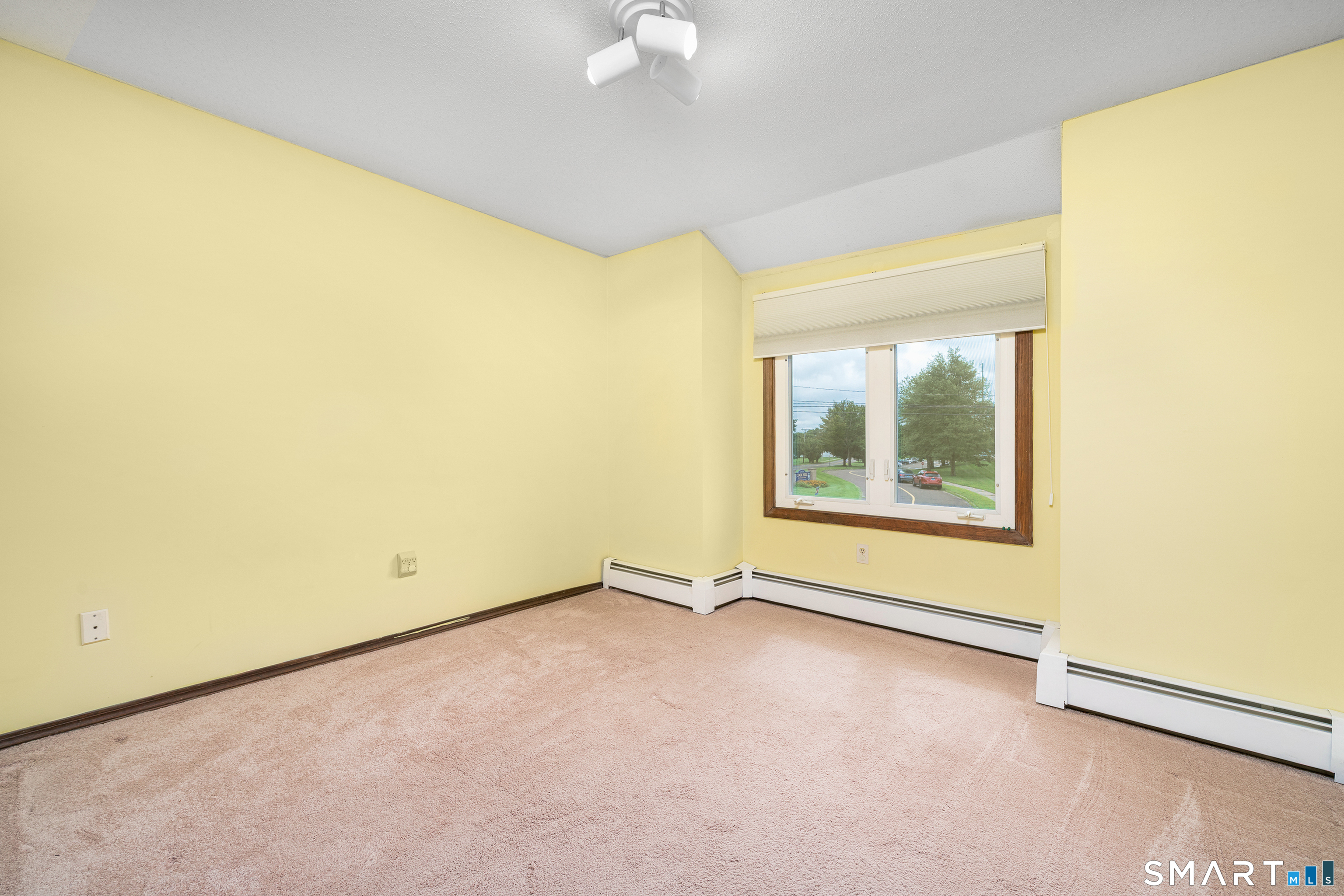 49 School House Road Wallingford CT 06492