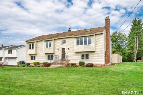 49 School House Road Wallingford CT 06492