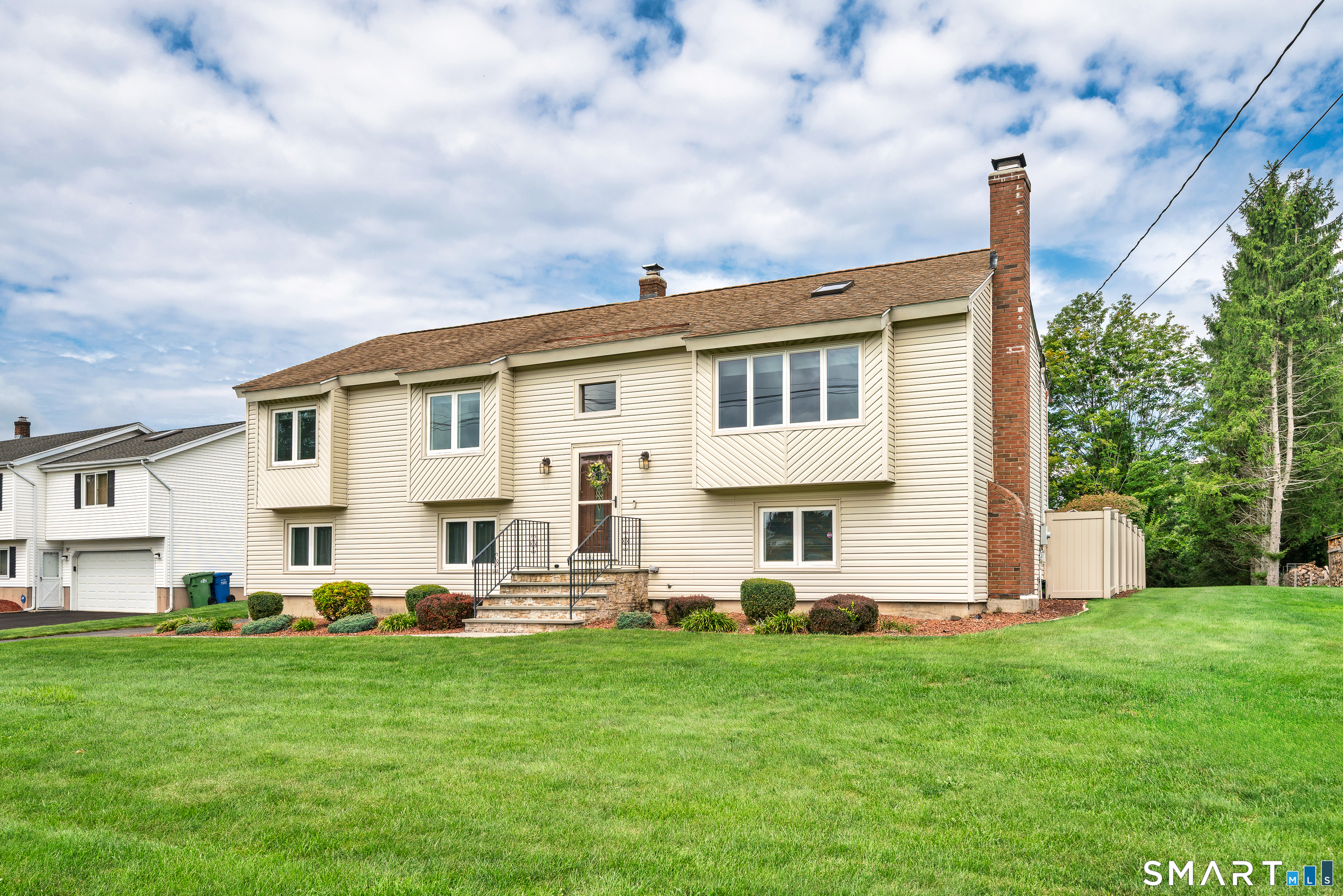 49 School House Road Wallingford CT 06492
