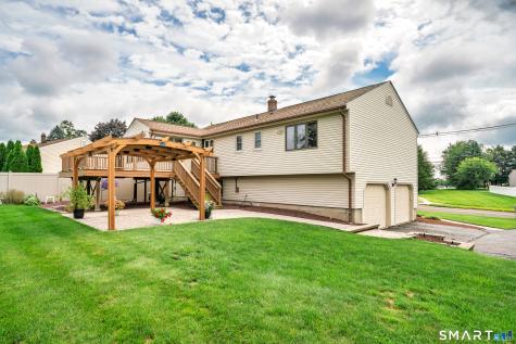 49 School House Road Wallingford CT 06492