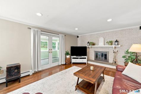 124 Sturbridge Lane Trumbull CT 06611