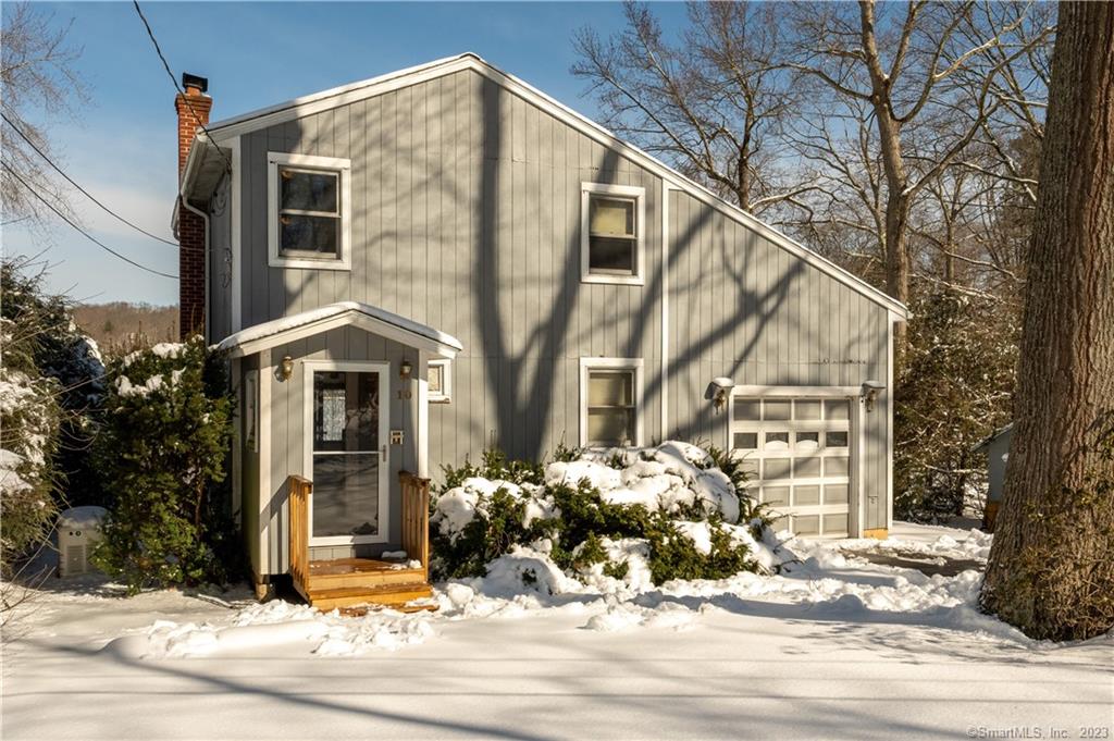 10 Armitage Court Ashford CT 06278
