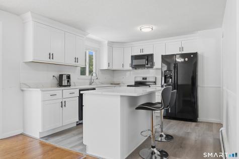 66 Roarke Road North Haven CT 06473