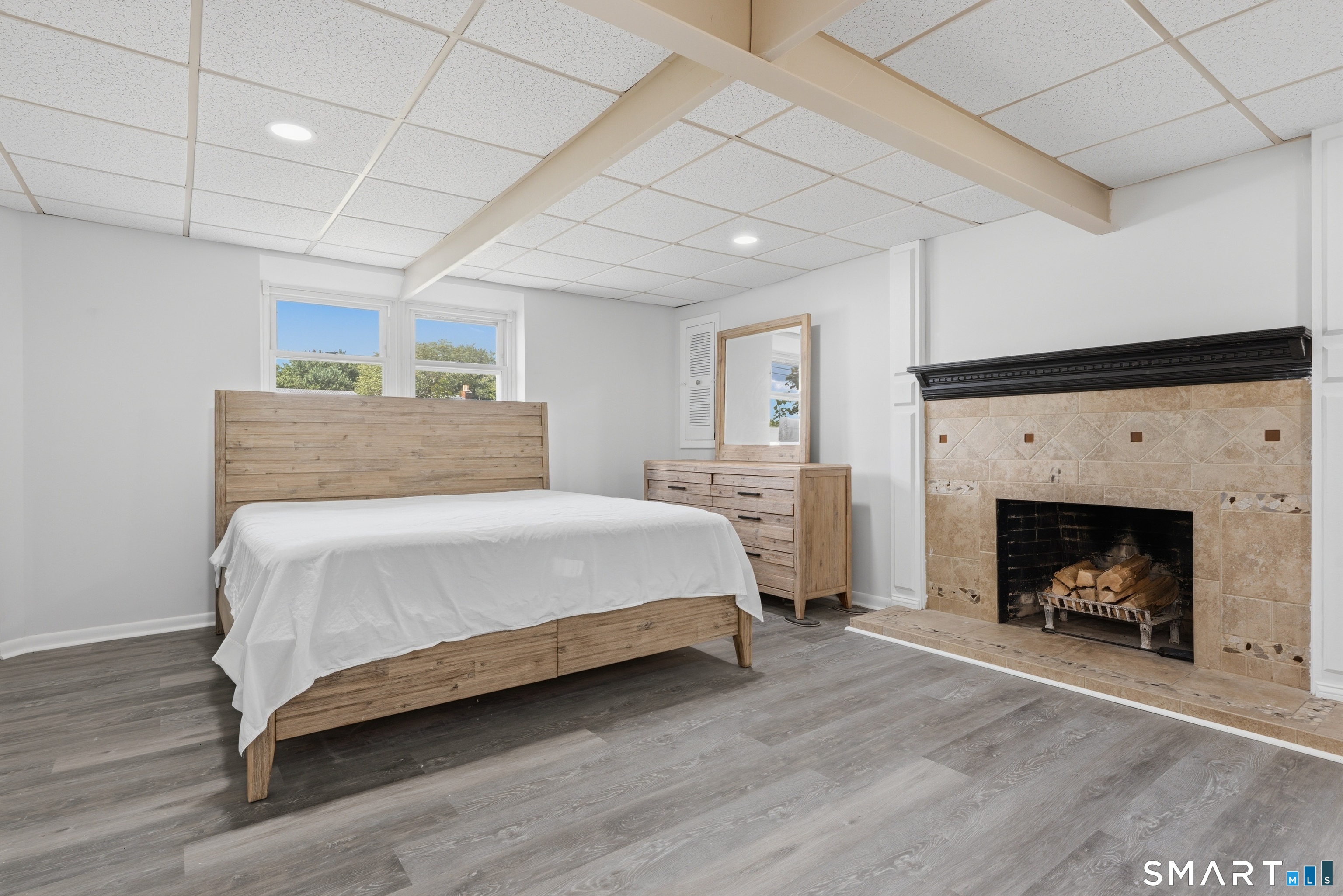 66 Roarke Road North Haven CT 06473
