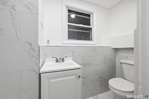 66 Roarke Road North Haven CT 06473