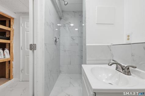 66 Roarke Road North Haven CT 06473