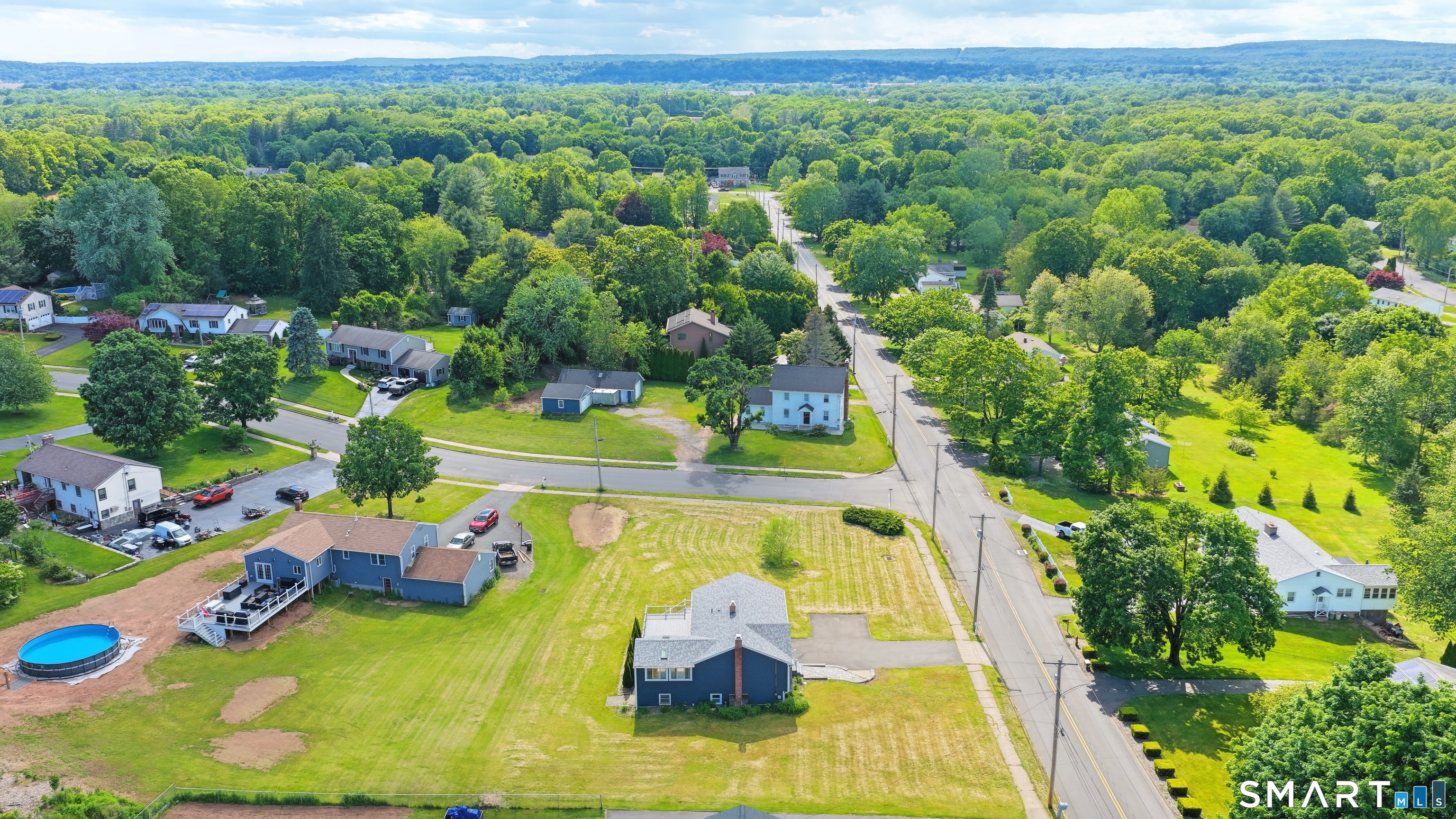 66 Roarke Road North Haven CT 06473