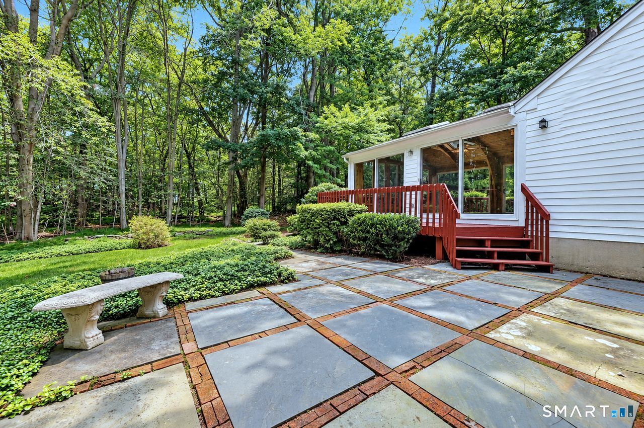 185 Nepas Road Fairfield CT 06825