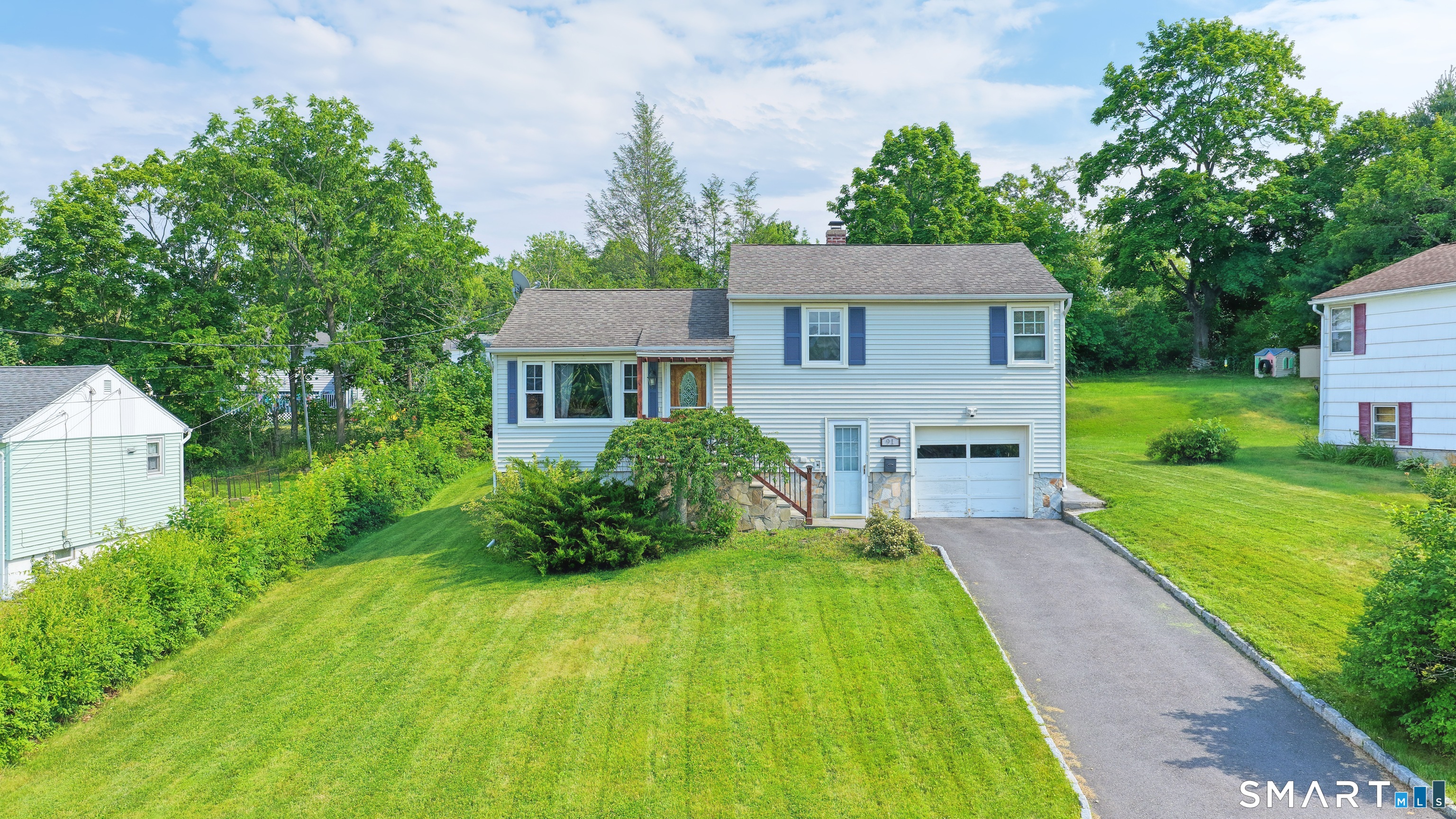 91 Mount Carmel Avenue Waterbury CT 06708
