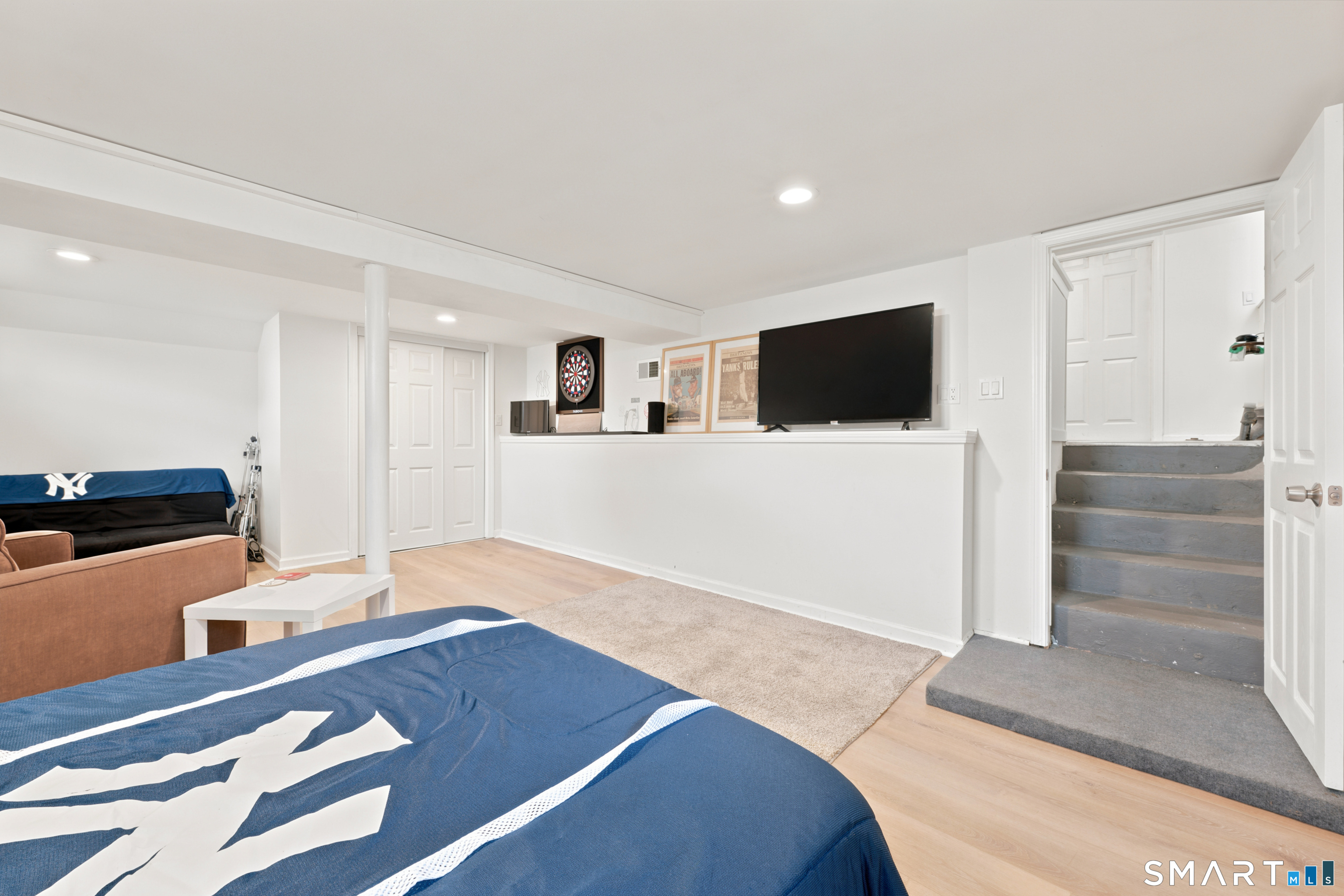 91 Mount Carmel Avenue Waterbury CT 06708