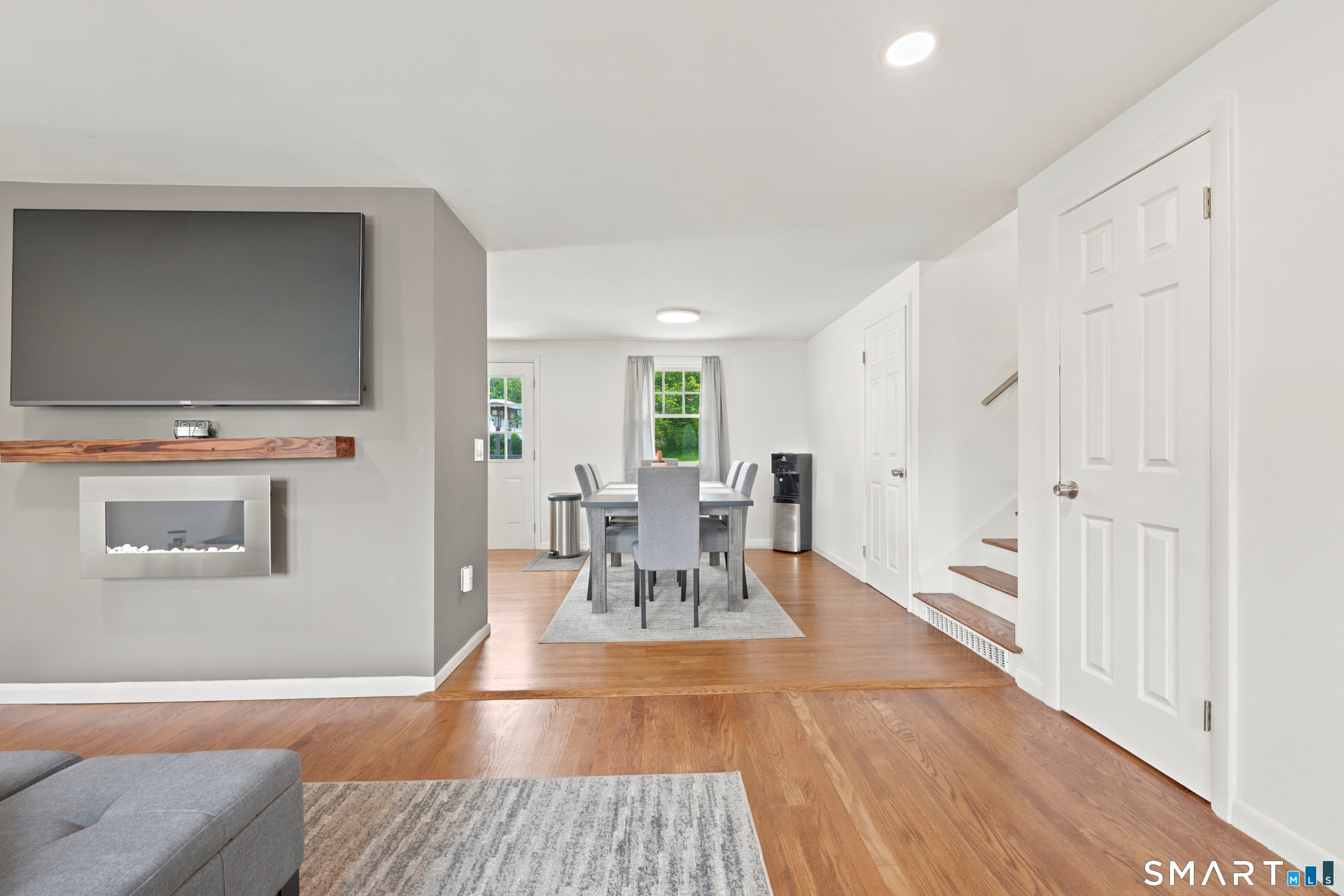 91 Mount Carmel Avenue Waterbury CT 06708