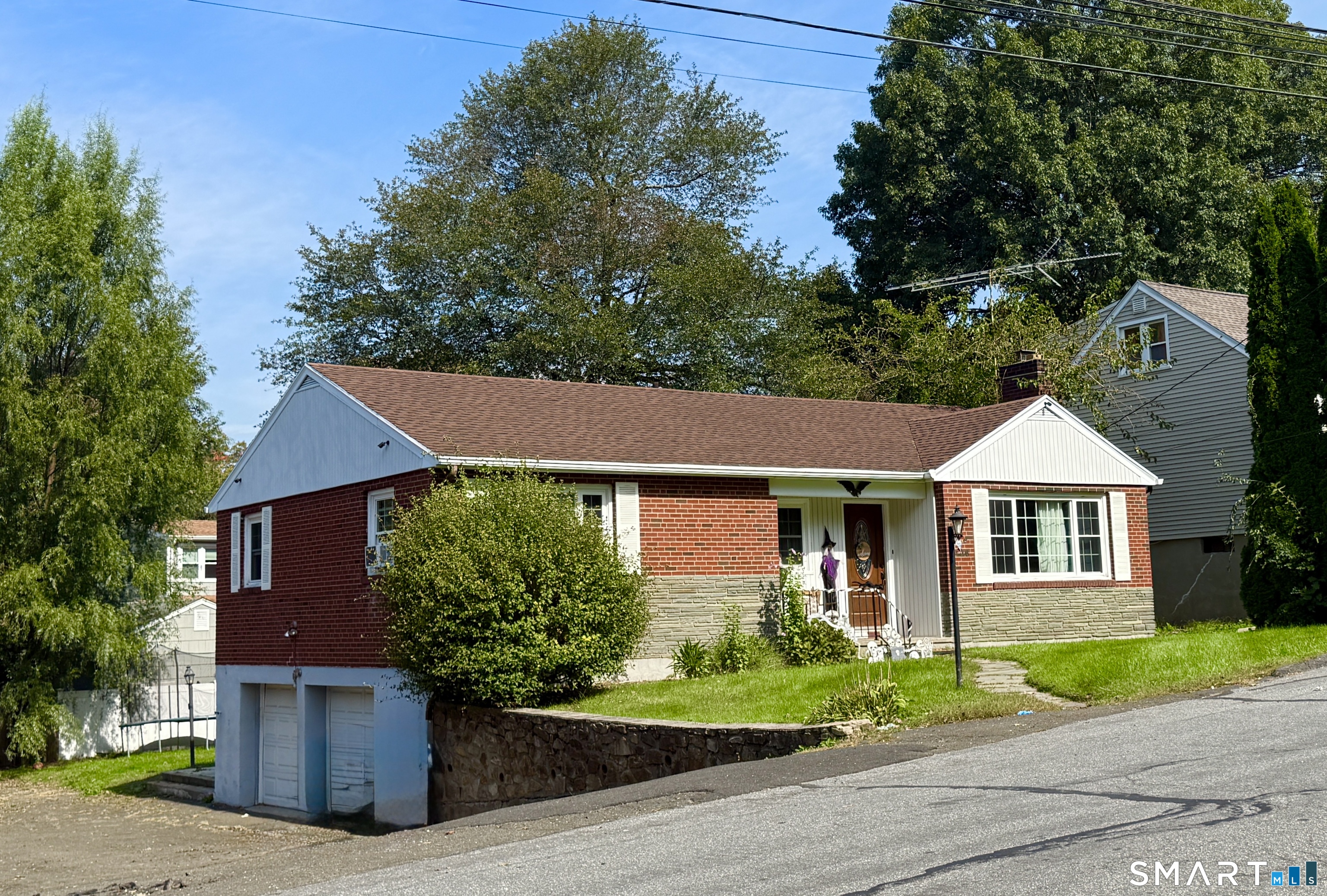 406 Lakeside Drive Bridgeport CT 06606