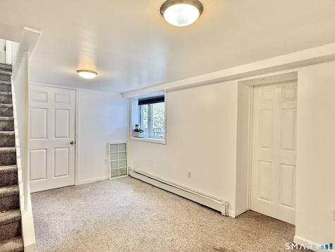 406 Lakeside Drive Bridgeport CT 06606