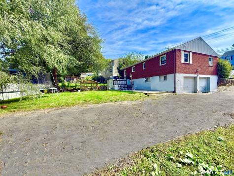 406 Lakeside Drive Bridgeport CT 06606
