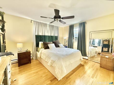 406 Lakeside Drive Bridgeport CT 06606