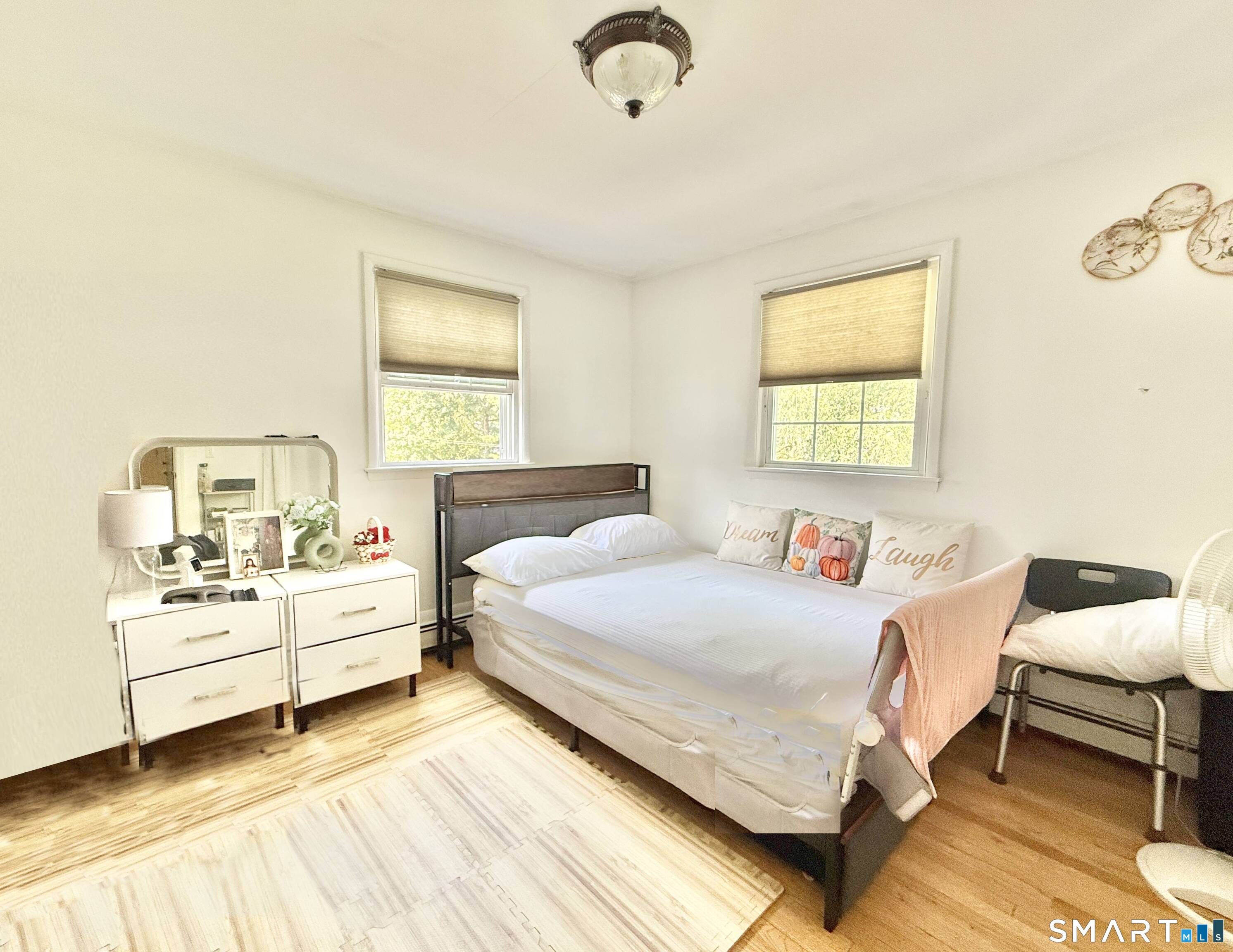 406 Lakeside Drive Bridgeport CT 06606
