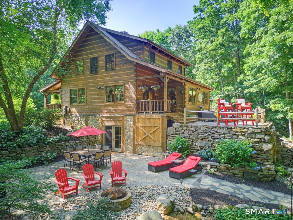 418 Lovely Street Avon CT 06001