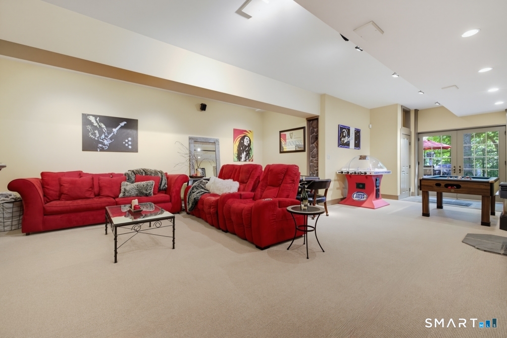 418 Lovely Street Avon CT 06001