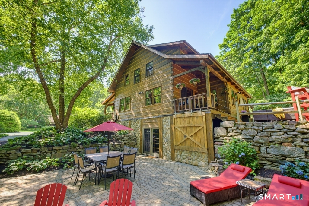 418 Lovely Street Avon CT 06001