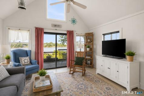 4 Little Bay Lane Branford CT 06405