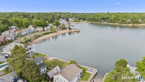 4 Little Bay Lane Branford CT 06405