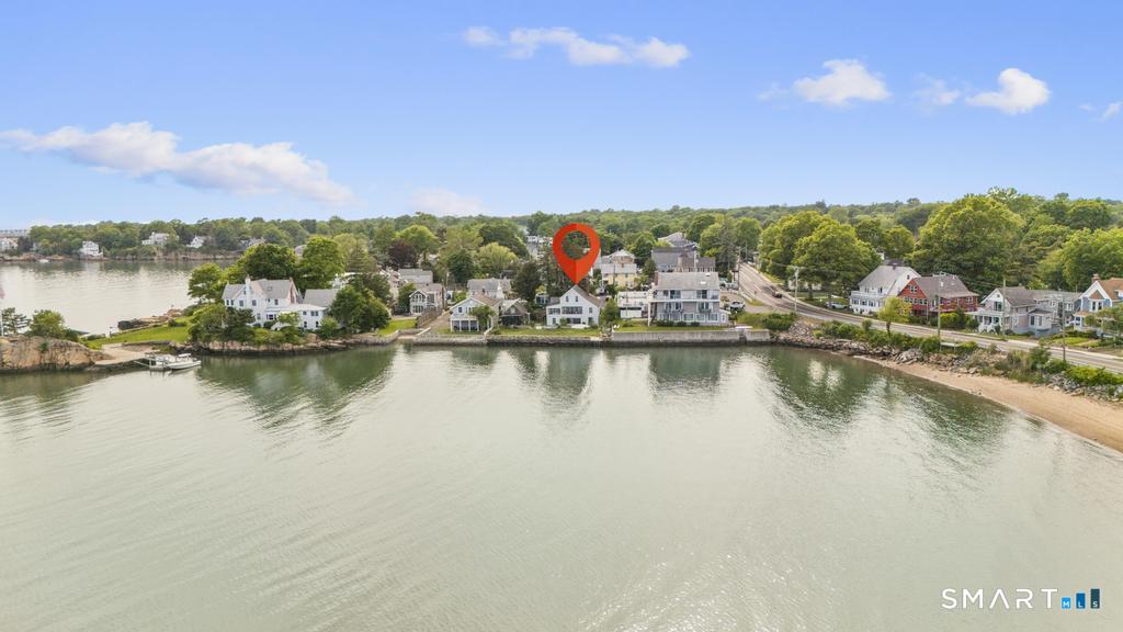 4 Little Bay Lane Branford CT 06405