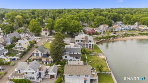 4 Little Bay Lane Branford CT 06405